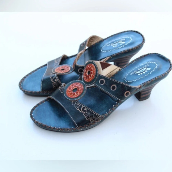 Spring Step sandals - Picture 2 of 12